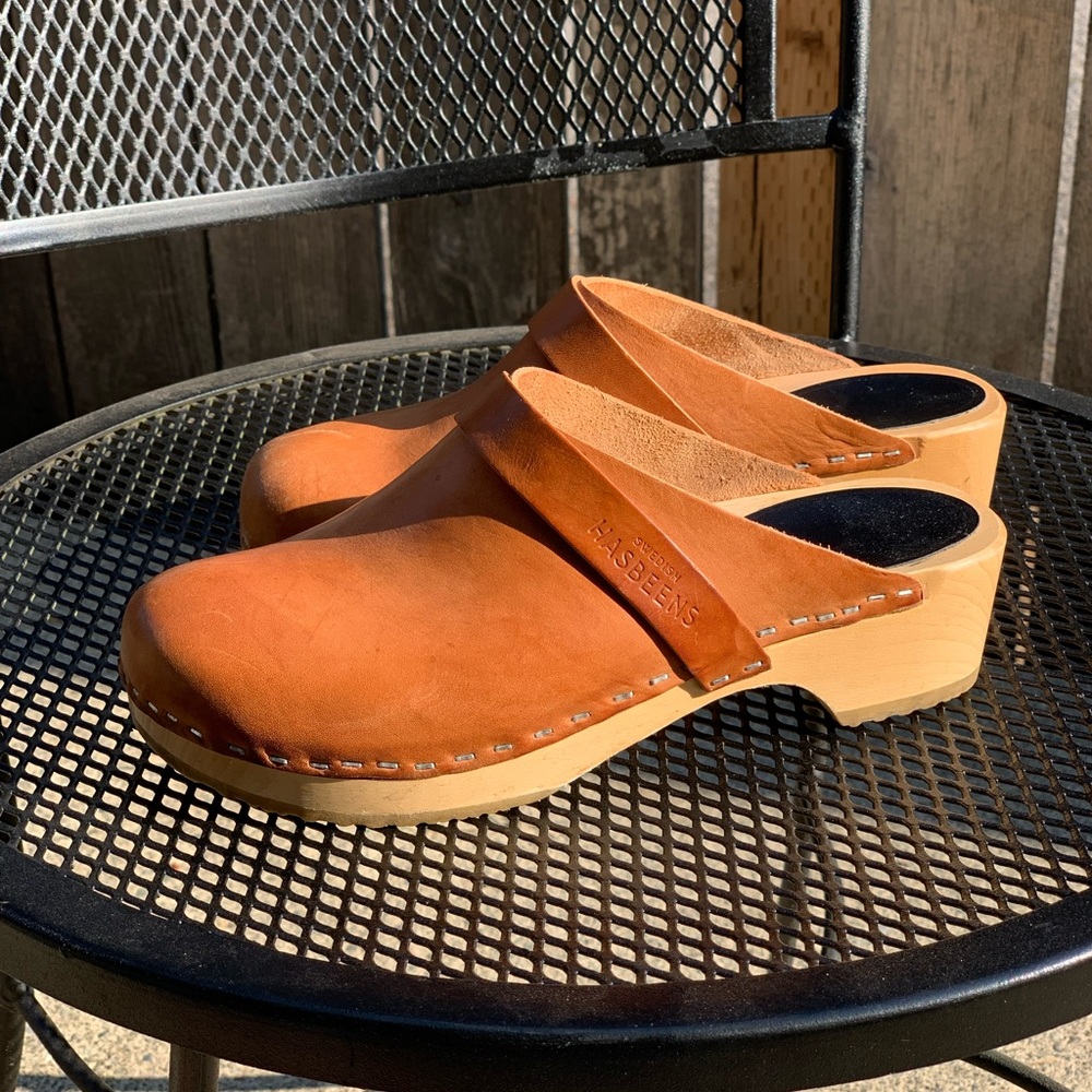 Swedish Hasbeens “Husband” Clogs, size 37/US7, in color Nature